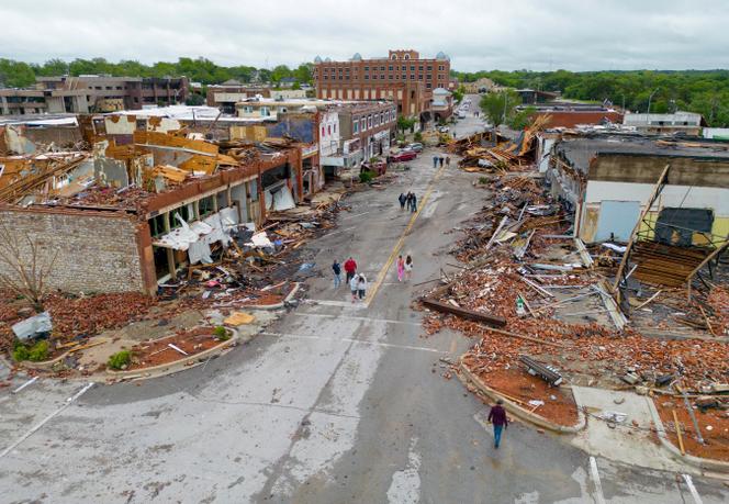 Aerial view of tornado damage in an Oklahoma community
